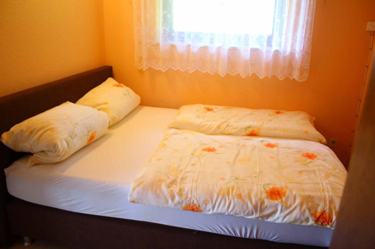 Ferienwohnung Kling Бишофсхайм-ан-дер-Рён Экстерьер фото